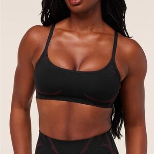 gymshark storm sports bra small maroon